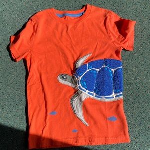 Mini Boden turtle tee